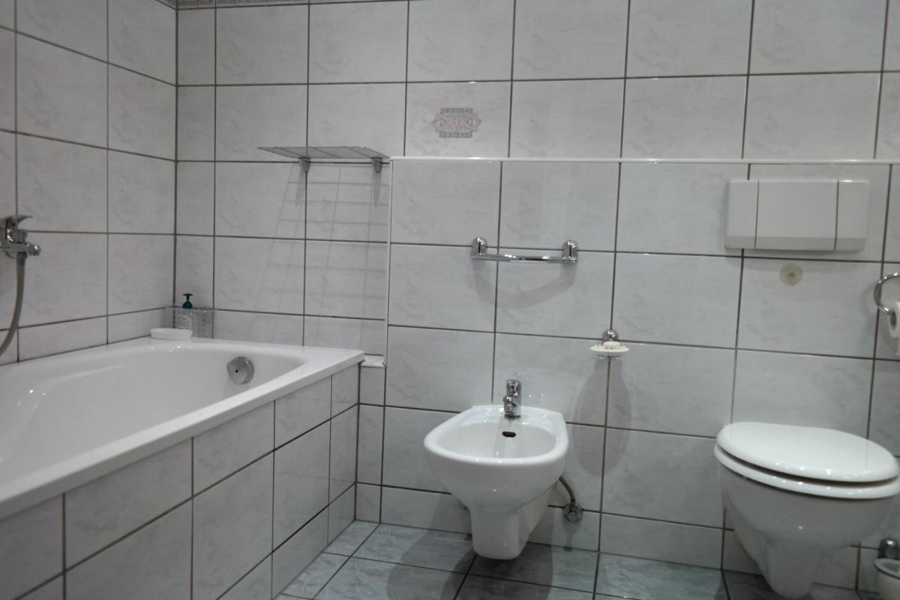 Villamirage Tarnowskie Góry Exterior foto